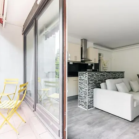 Apartman With Balcony Next To Buttes Chaumonts
